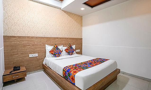  FabHotel Galaxy I Deluxe Room 2