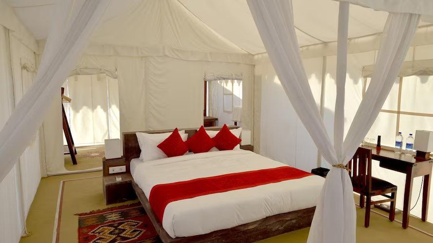 Dhora Desert Resort, Jodhpur-Jaisalmer Superior Luxury Tent 4