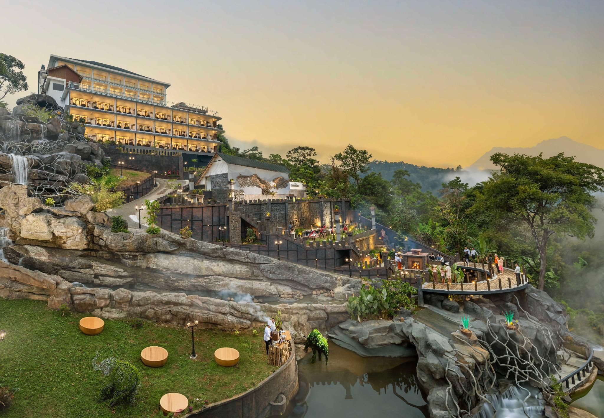 The Grand Cliff Resort