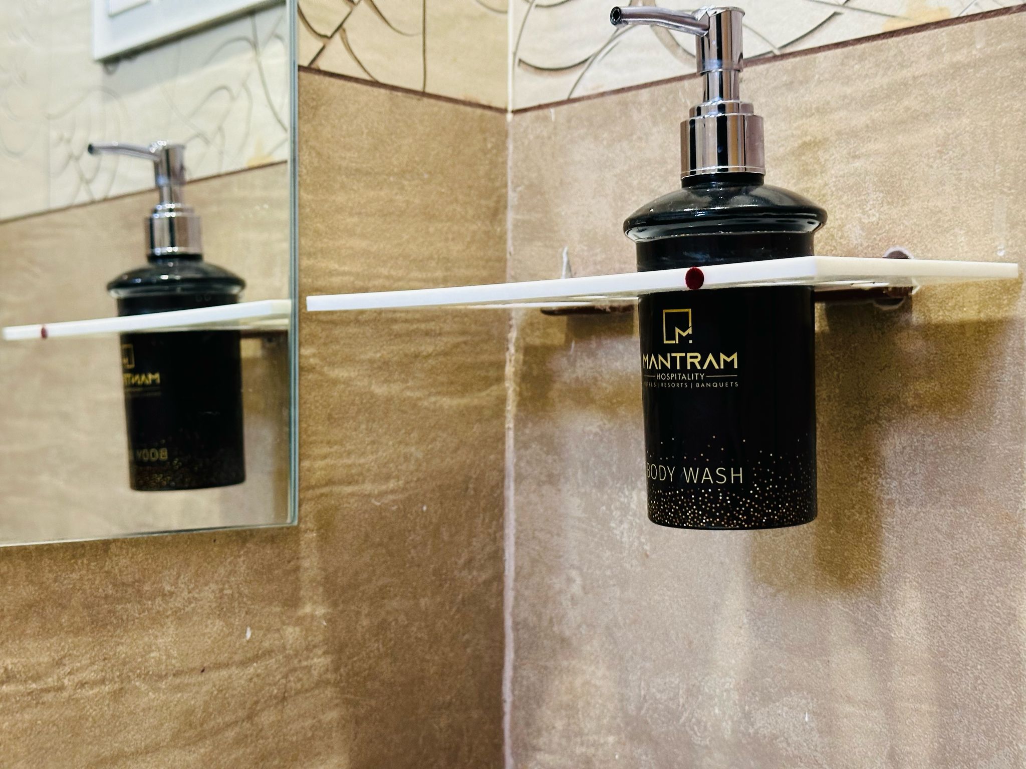 Hotel Venus  Business Class 7