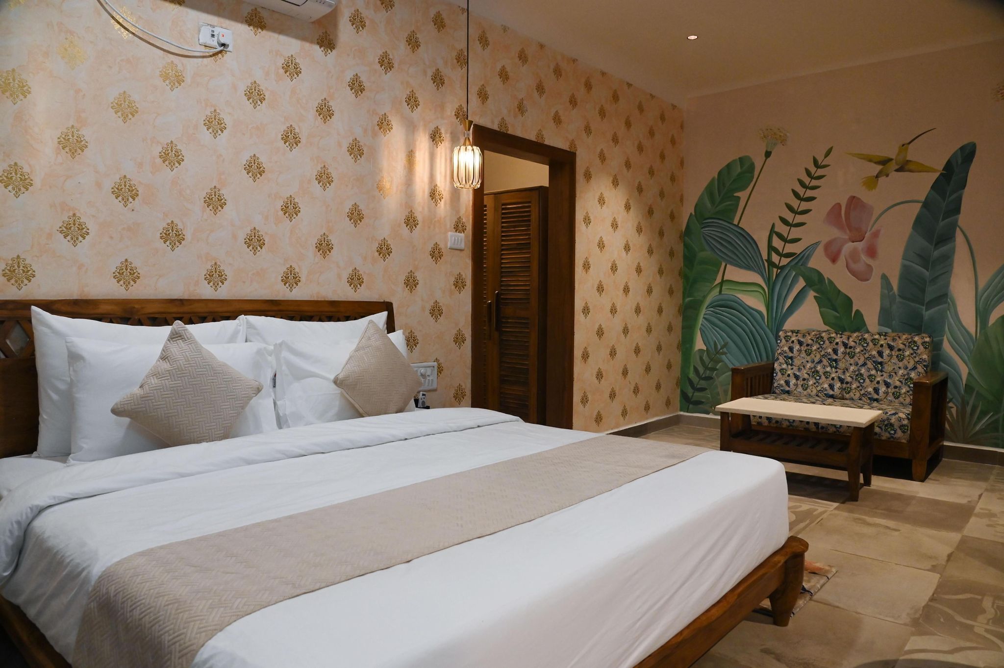 Neelam Foresteria Resort Premium Executive Room 2