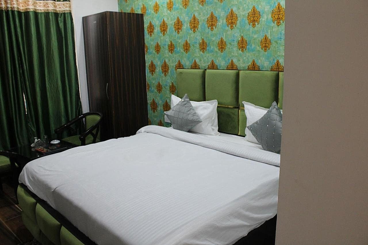 Super deluxe room with City View