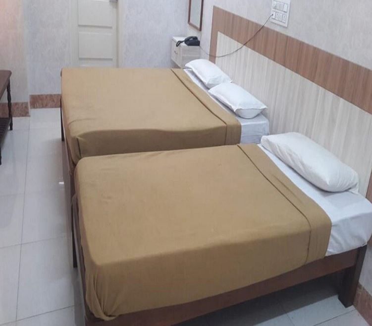 Sri Balaji Comforts Standard Room 4