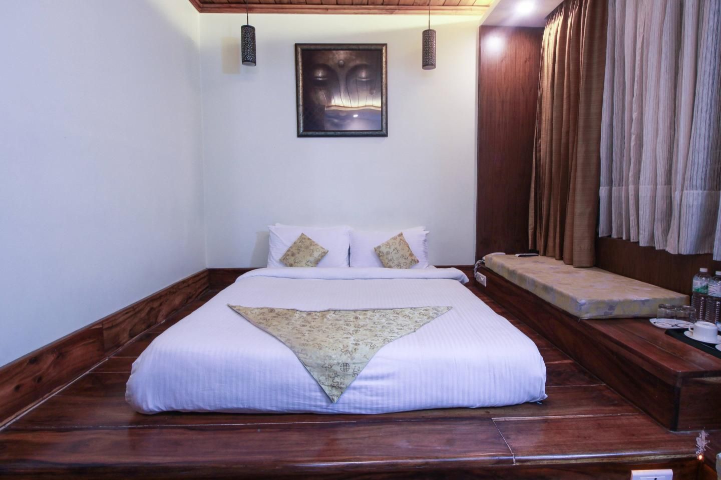 Hotel Mount Siniolchu Heritage Plaza