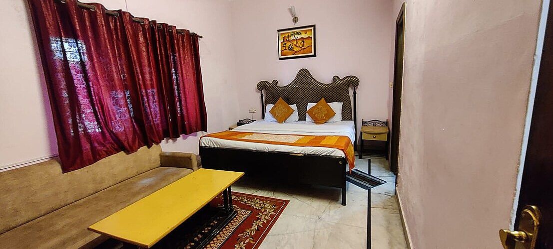 Deluxe AC Room