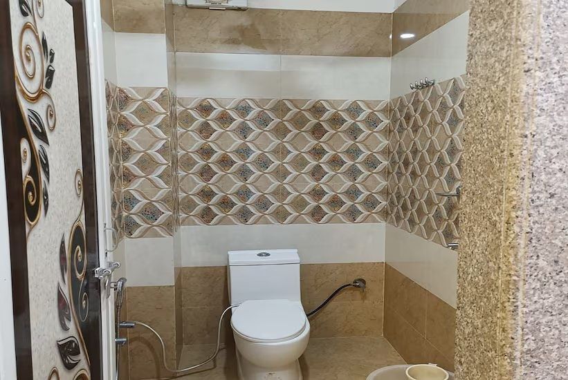 Gold Coin Hotel Standard Room 4