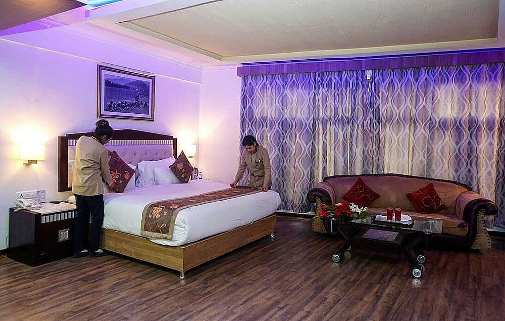 Hotel The Residency Super Deluxe Room 2