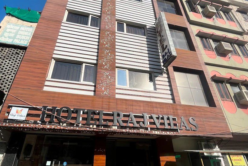 Hotel Raj Vilas