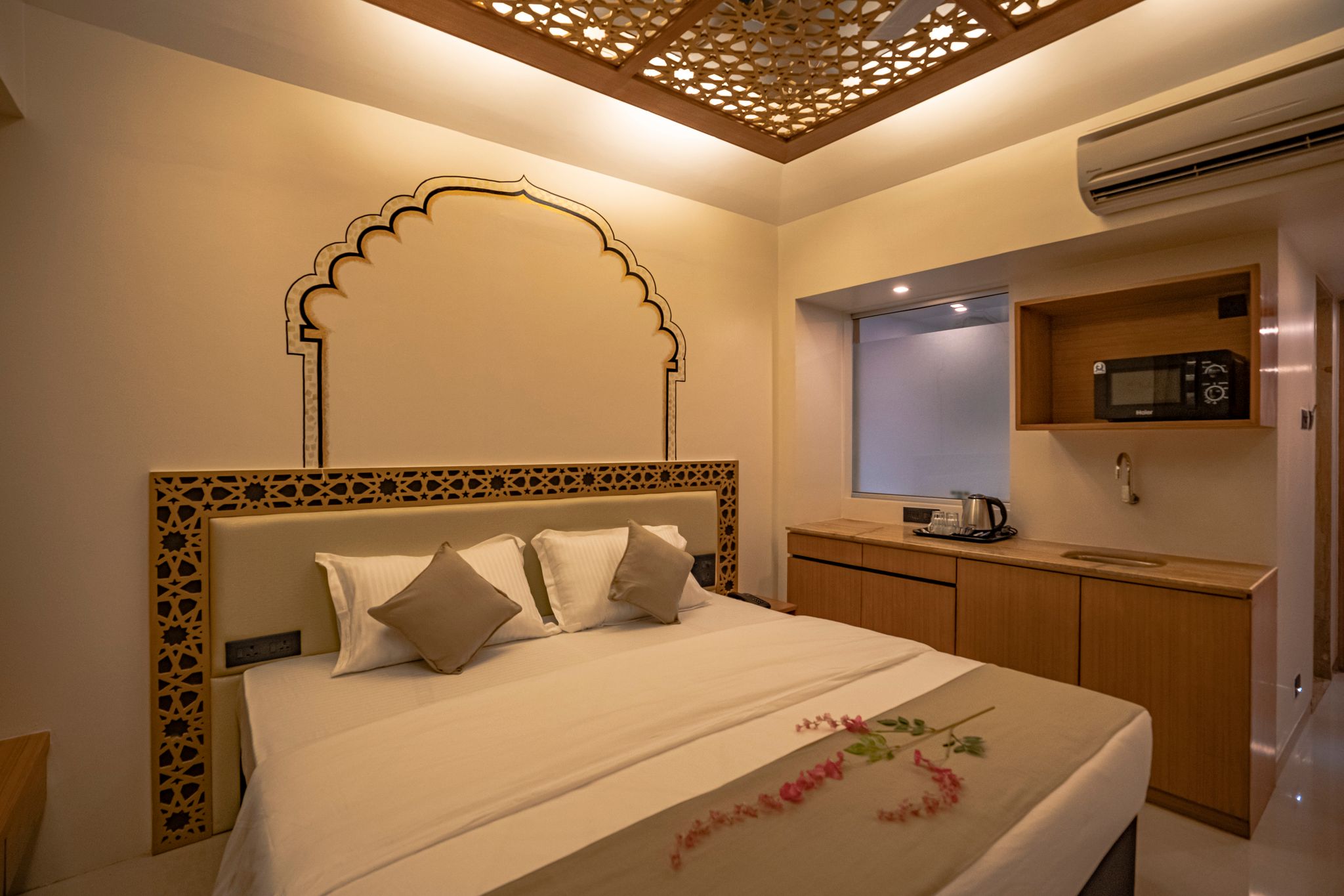 Deluxe Suite Without Balcony