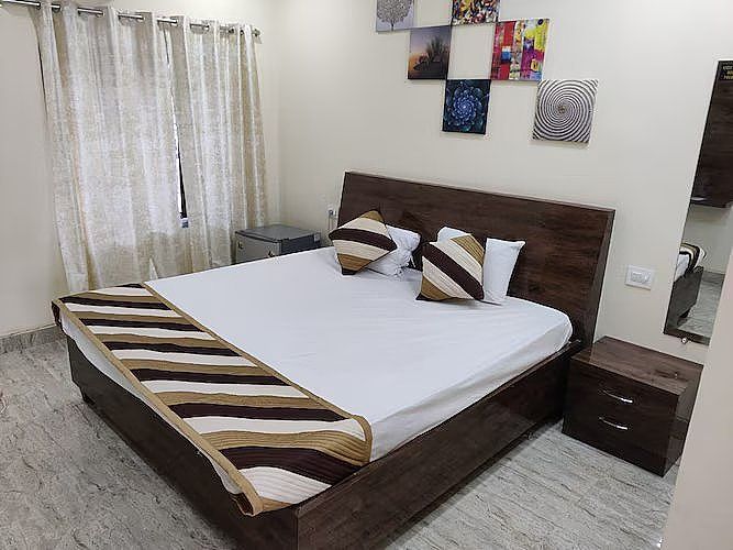 Ac Deluxe Double Bed Room