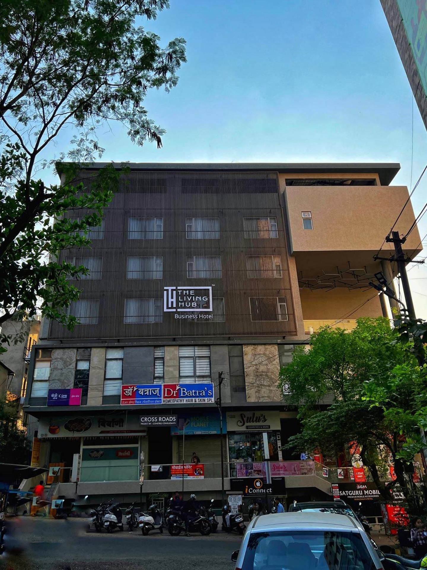 Living Hub Business Hotel, Kolhapur
