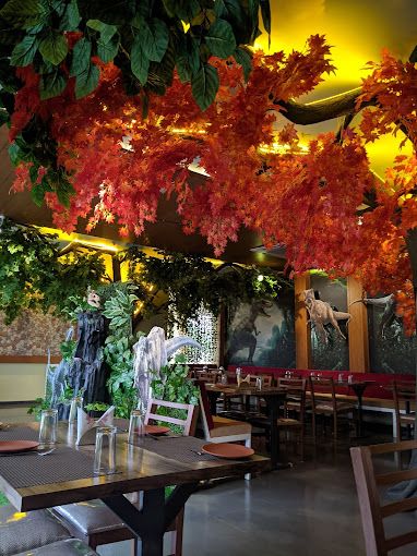 Food & Dining