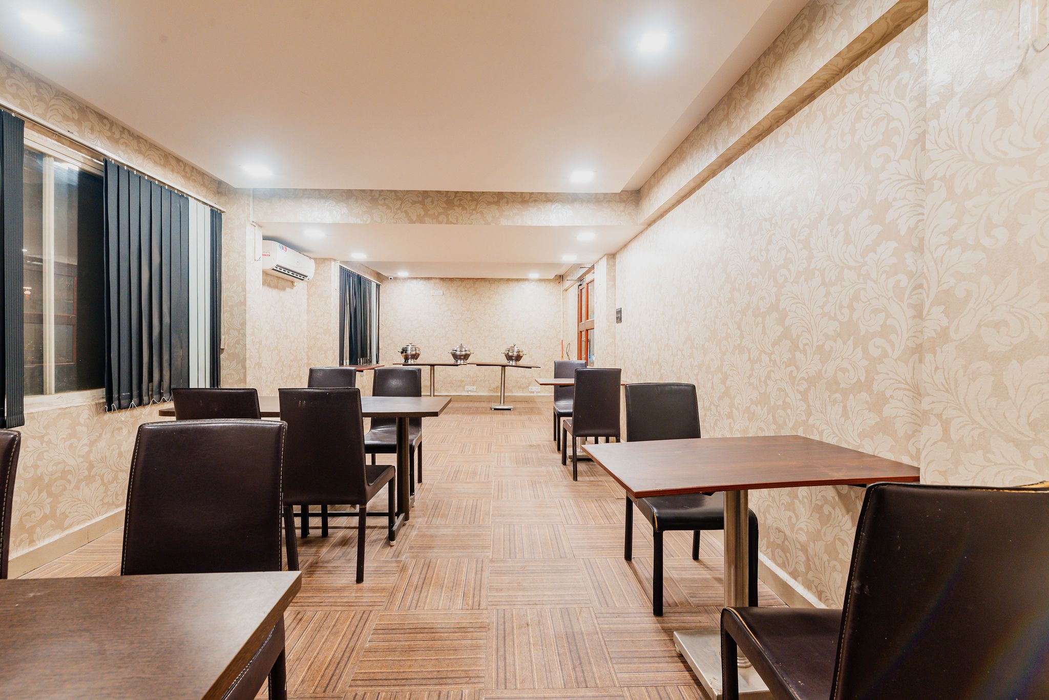 Food & Dining
