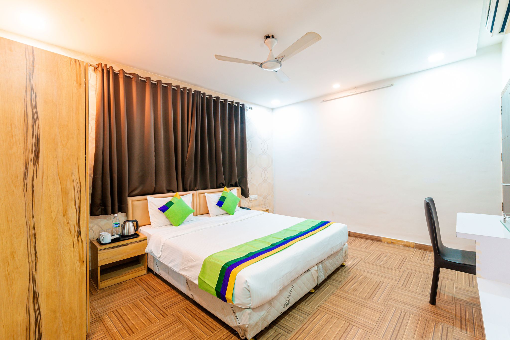 Treebo Spring Brooks, Kalyani Nagar Standard Double Room 4