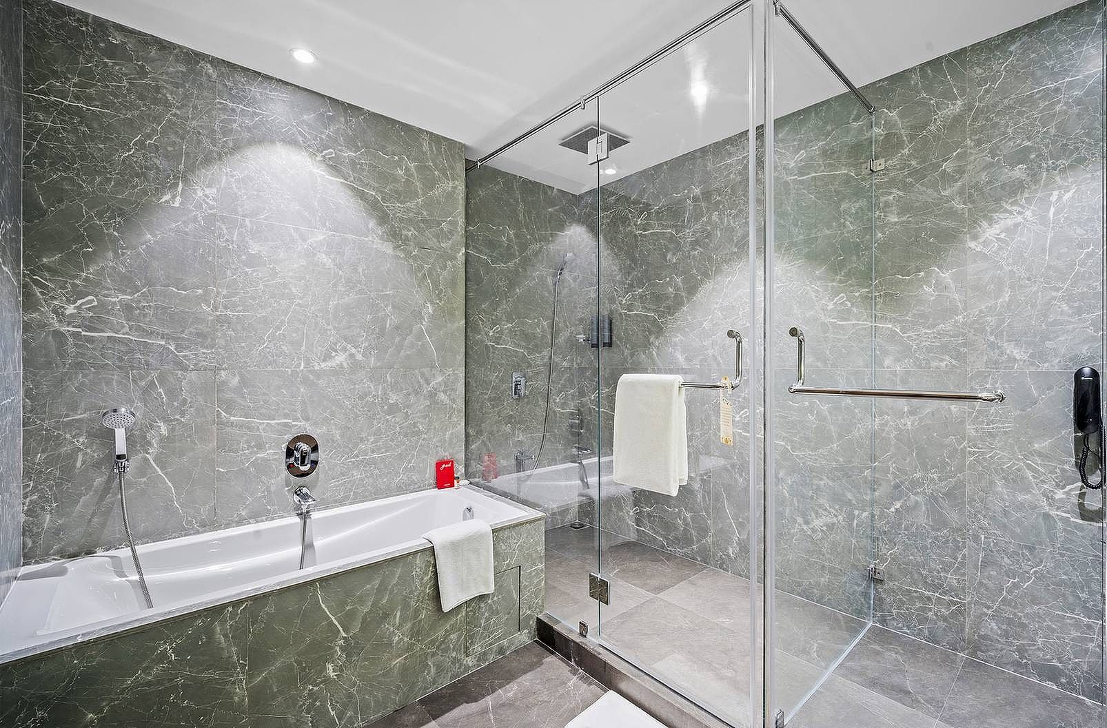 Grand Club City View