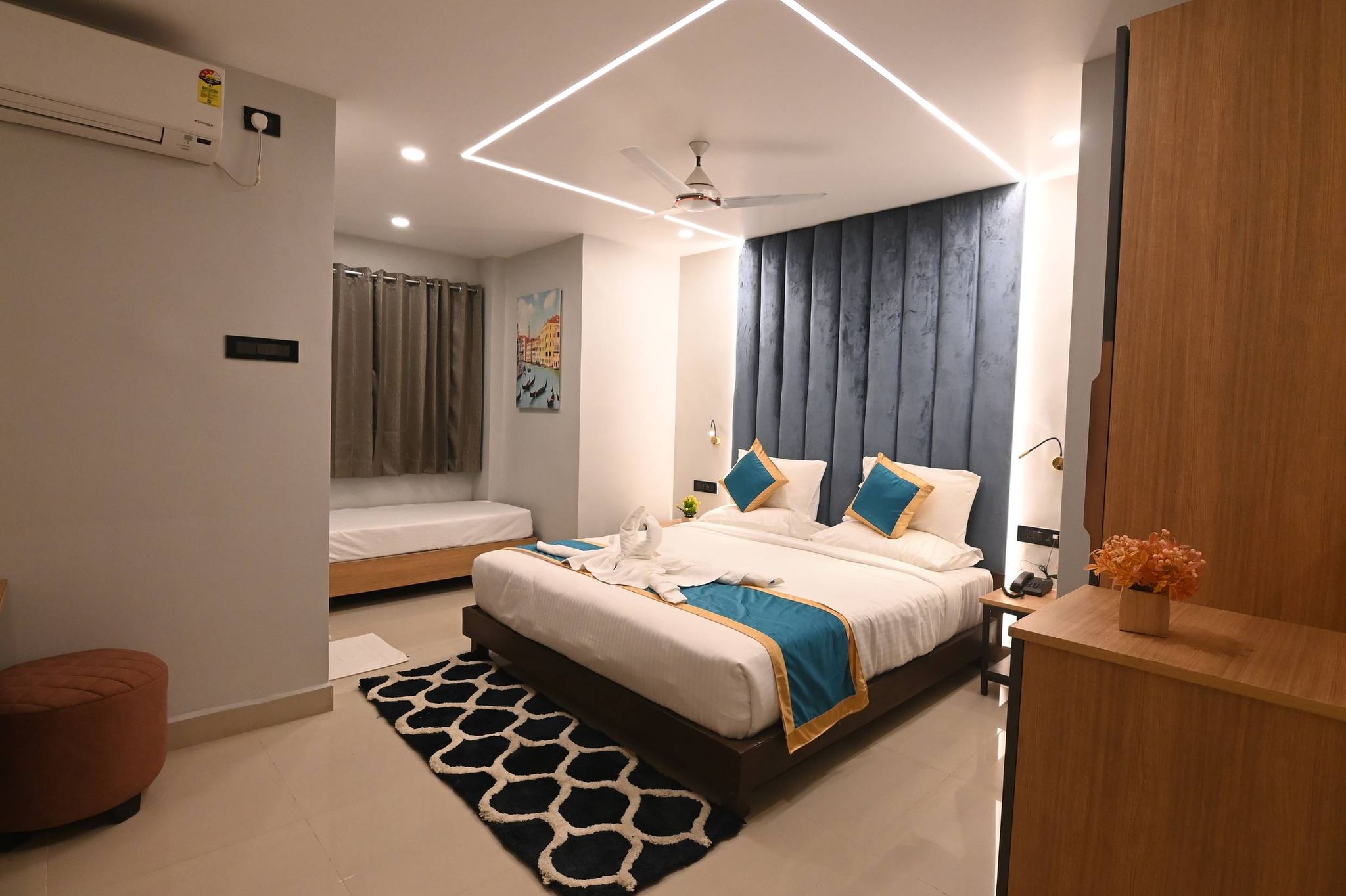 KP Hotel LLP Junior Suite 3