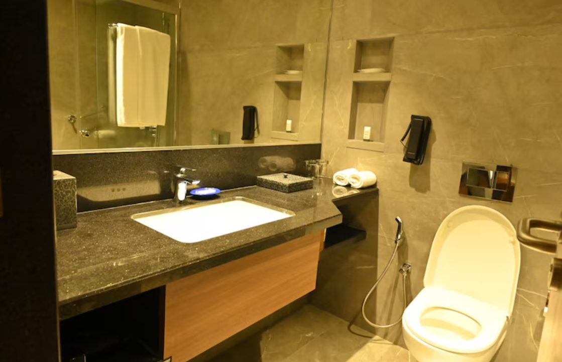 Vivanta Mangalore Old Port Road Superior Room City View King Bed 3