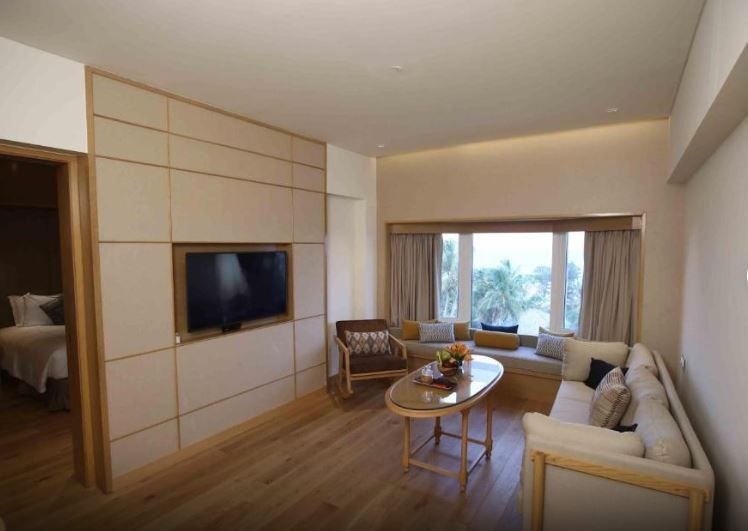 LUXURY SEA VIEW SUITE