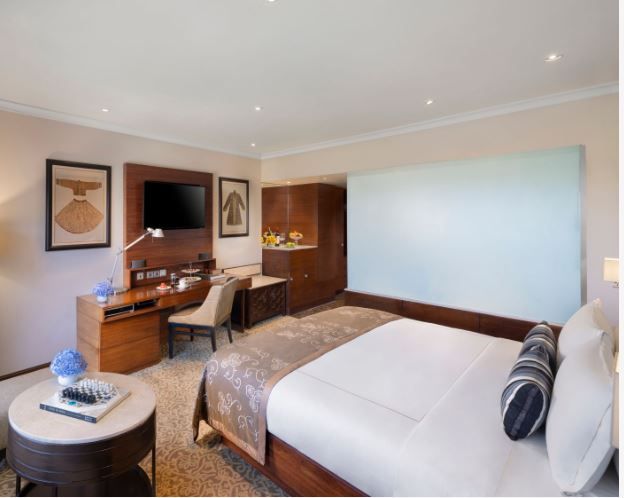 Taj Club Room King Bed Diplomatic Enclave View
