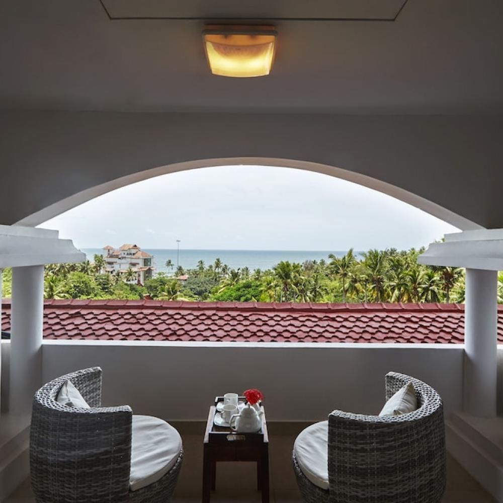 Gateway Varkala Superior Garden View Room Queen Bed 19