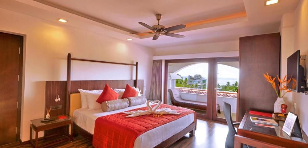 Gateway Varkala Superior Garden View Room Queen Bed 13