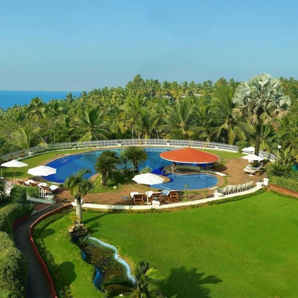 Gateway Varkala Superior Garden View Room Queen Bed 22