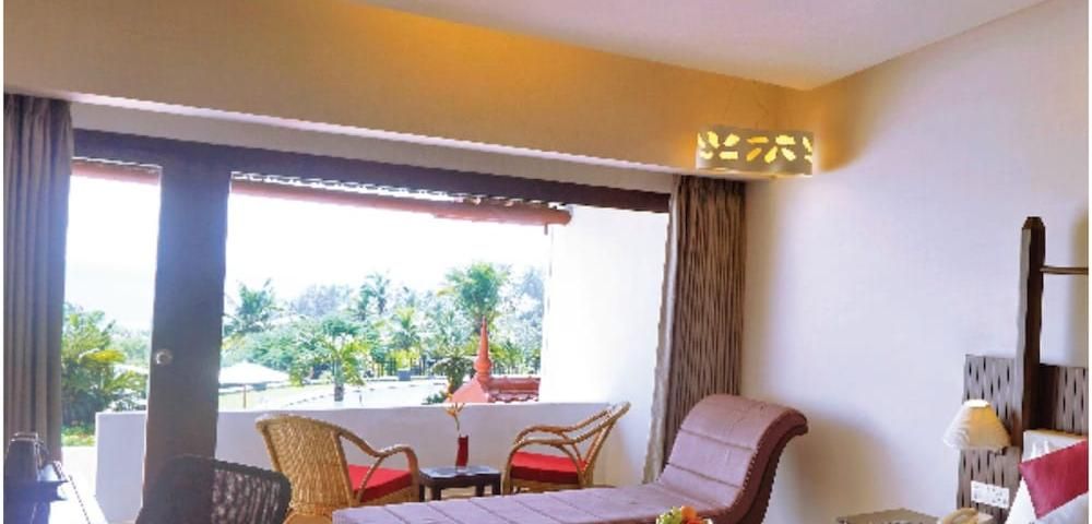Gateway Varkala Superior Garden View Room Queen Bed 25
