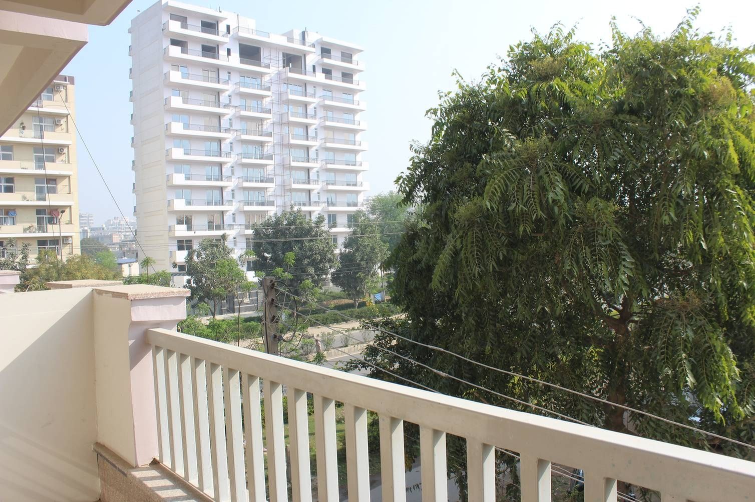 Aura Luxury Studio Near Artemis Hospital, Gurgaon Premium Room with Balcony City View 9