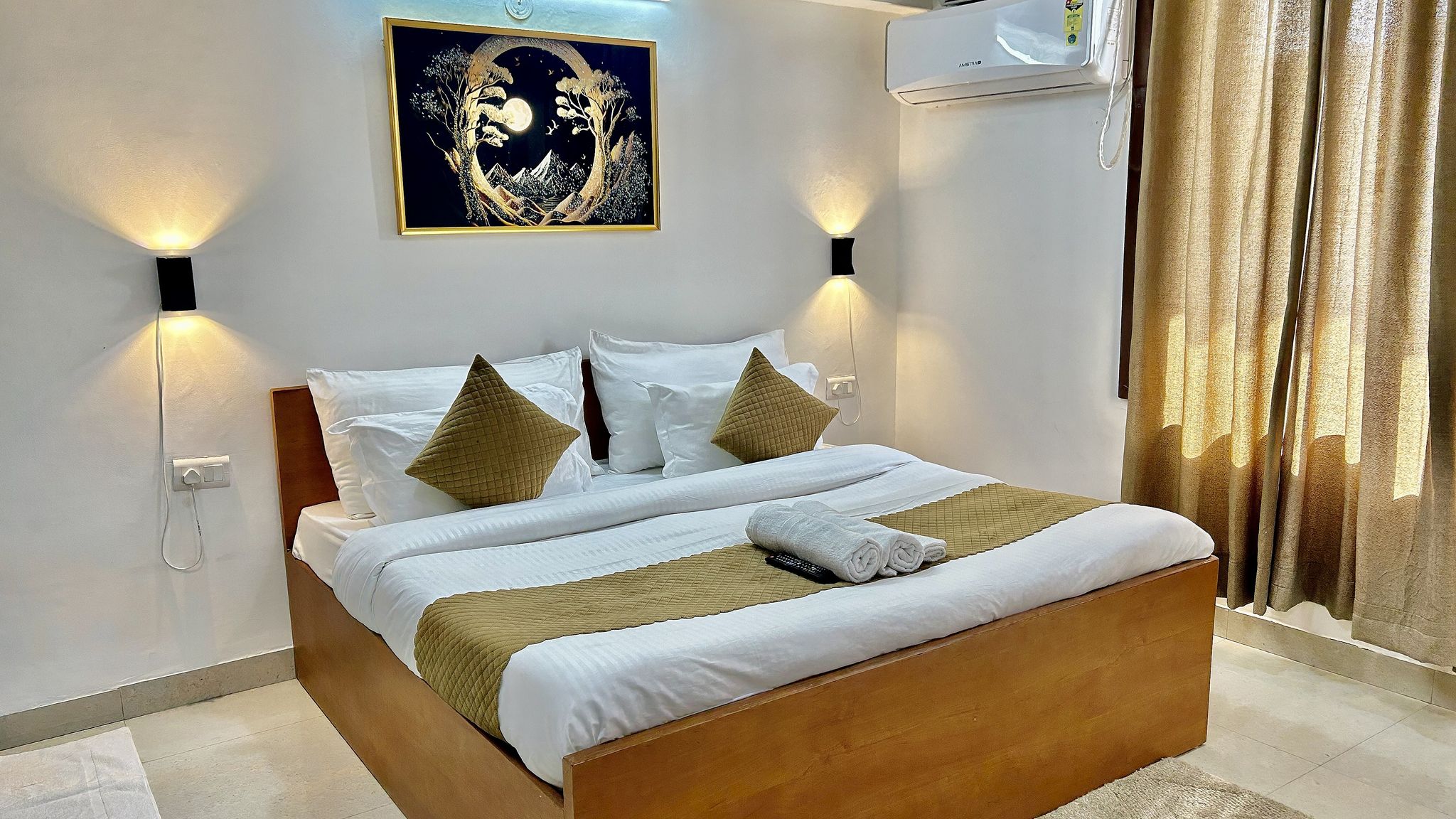 Premium Room with Balcony City View