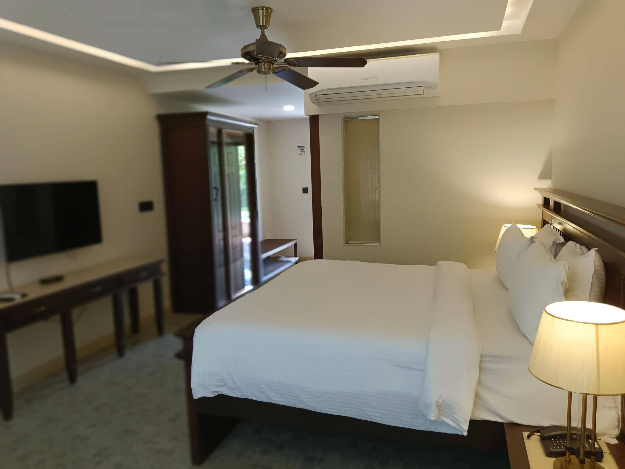 Caravel Junior Suite Room
