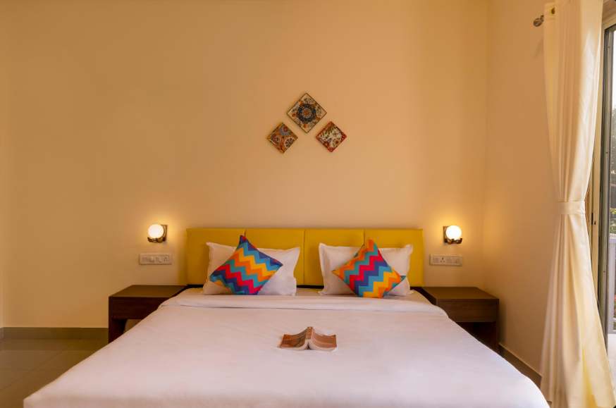 Deluxe Private AC Room with Ensuite Bathroom