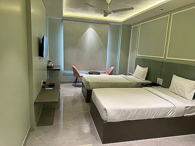 The Urban Villa Premium Deluxe Room 3