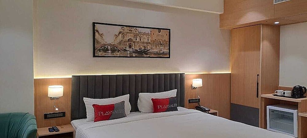 Playsales Scarlet Play Deluxe 11