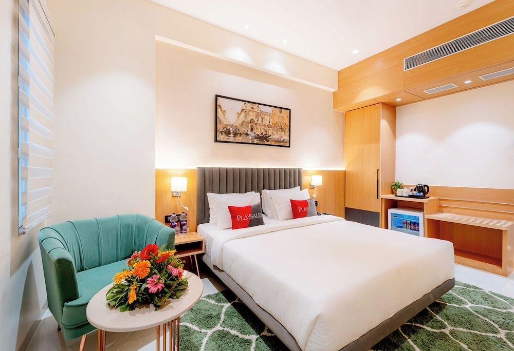 Playsales Scarlet Play Deluxe 10