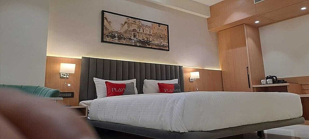 Playsales Scarlet Play Deluxe 14