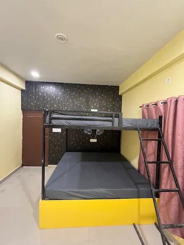 Hashtag Traveler Family Room