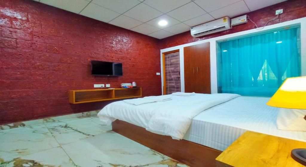 West Coast Gokarna Deluxe Double Room 2