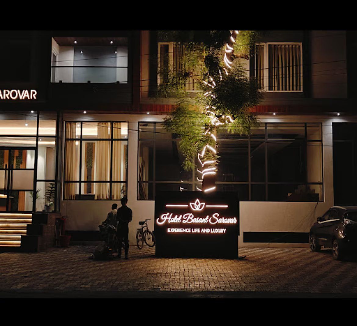Hotel Basant Sarovar