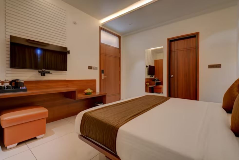 Superior room with city view