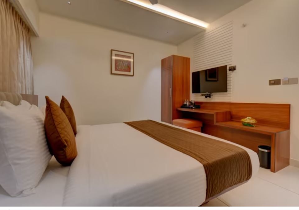 Suite room with city view