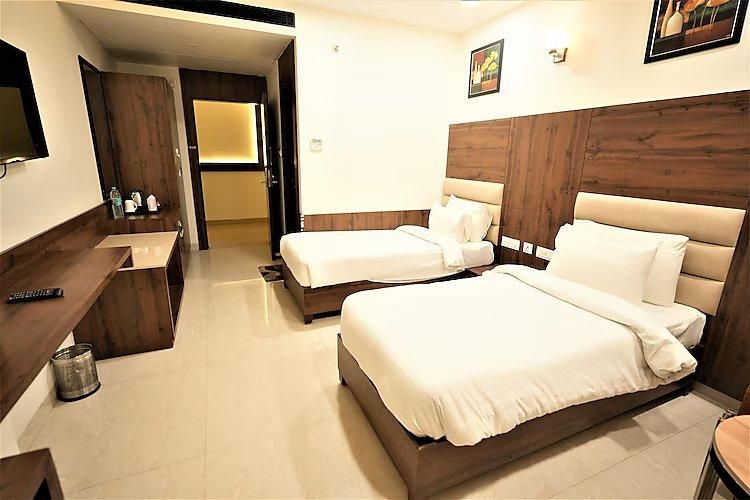 Hotel Pradeep Star Inn Standard Twin Room