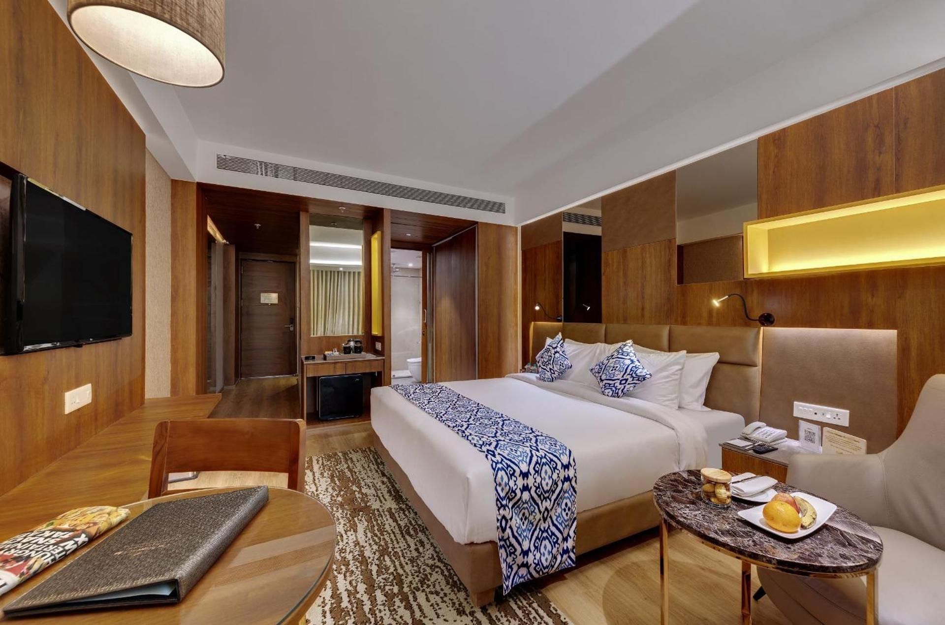 Winter Green Room King Bed