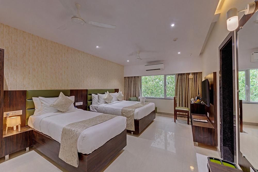 Grand Executive Room