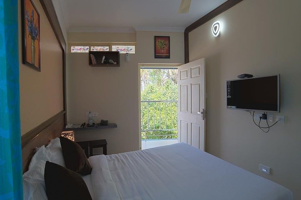 Gems9 Airport Hotel Deluxe Room, Balcony 14