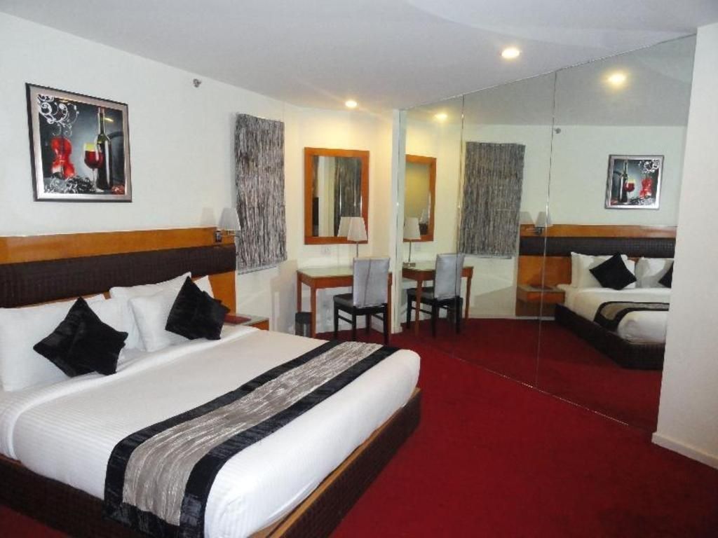 Family Room - 4 adults