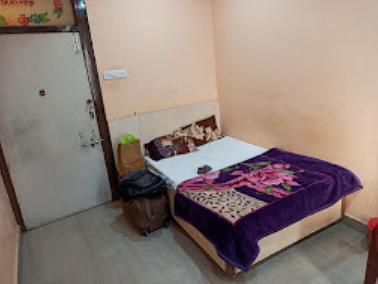 Hotel Thakur Ji Double Room 3