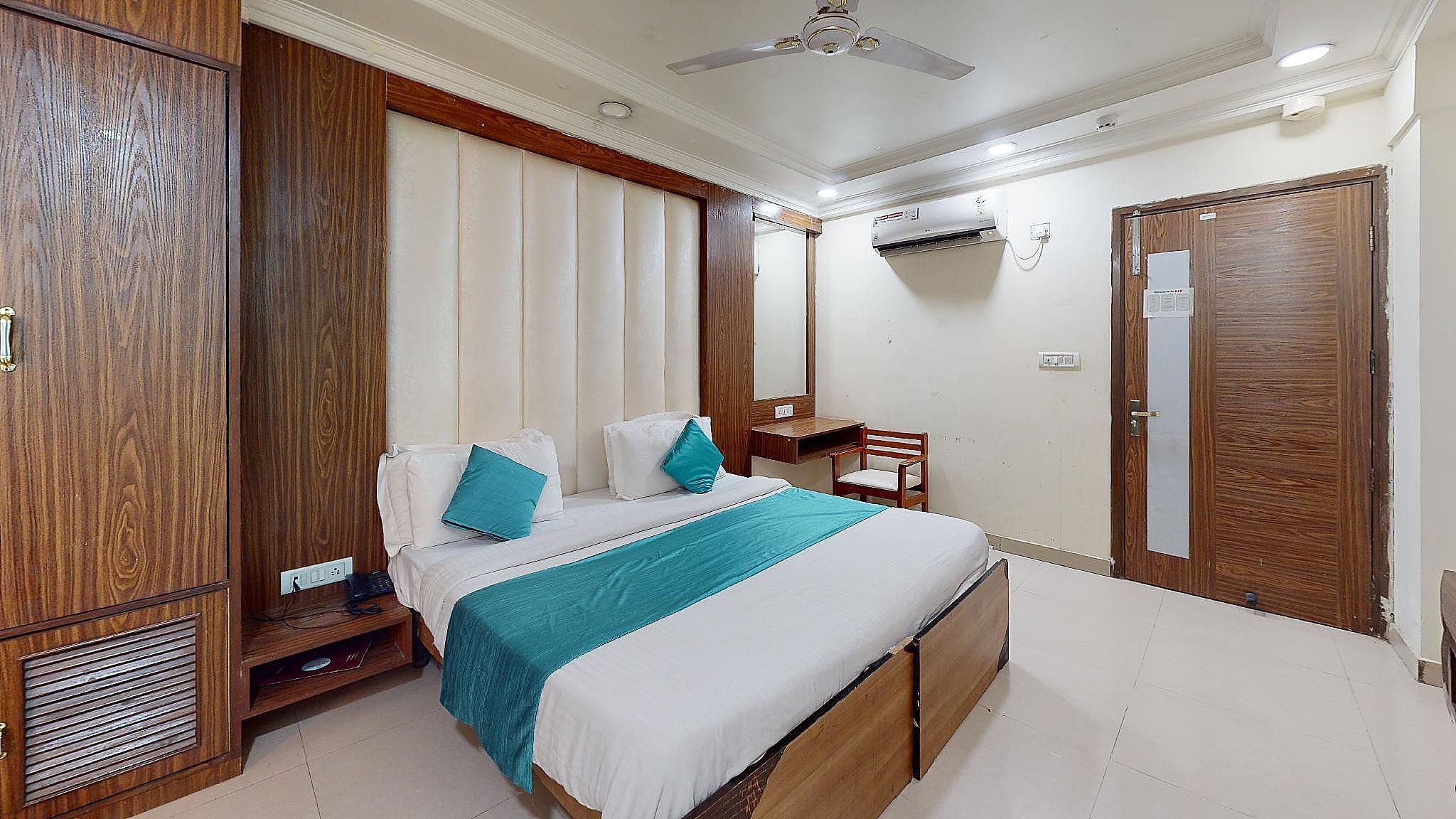 Super Deluxe Room