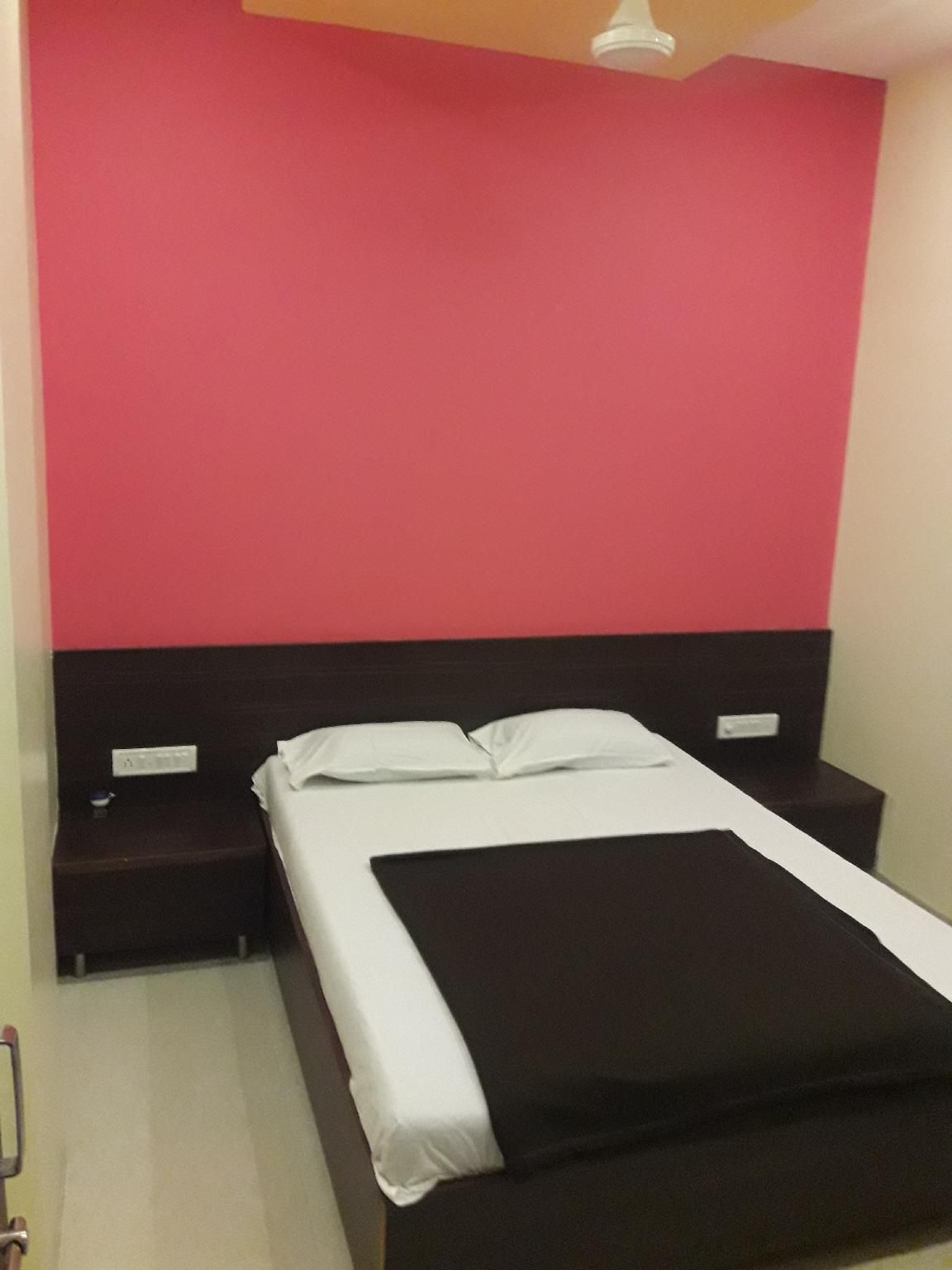 1 Double bed