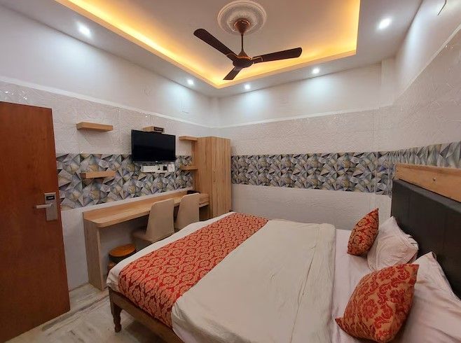 Bhubaneswar Guest House Deluxe AC Room 3