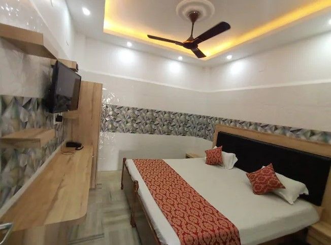 Bhubaneswar Guest House Deluxe AC Room 2